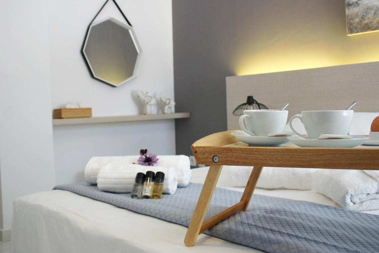 Socrates By Heloni Apartments Atenas Exterior foto